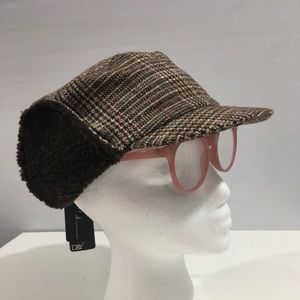 NWT David & Young Trapper Hat brown/faux fur ears